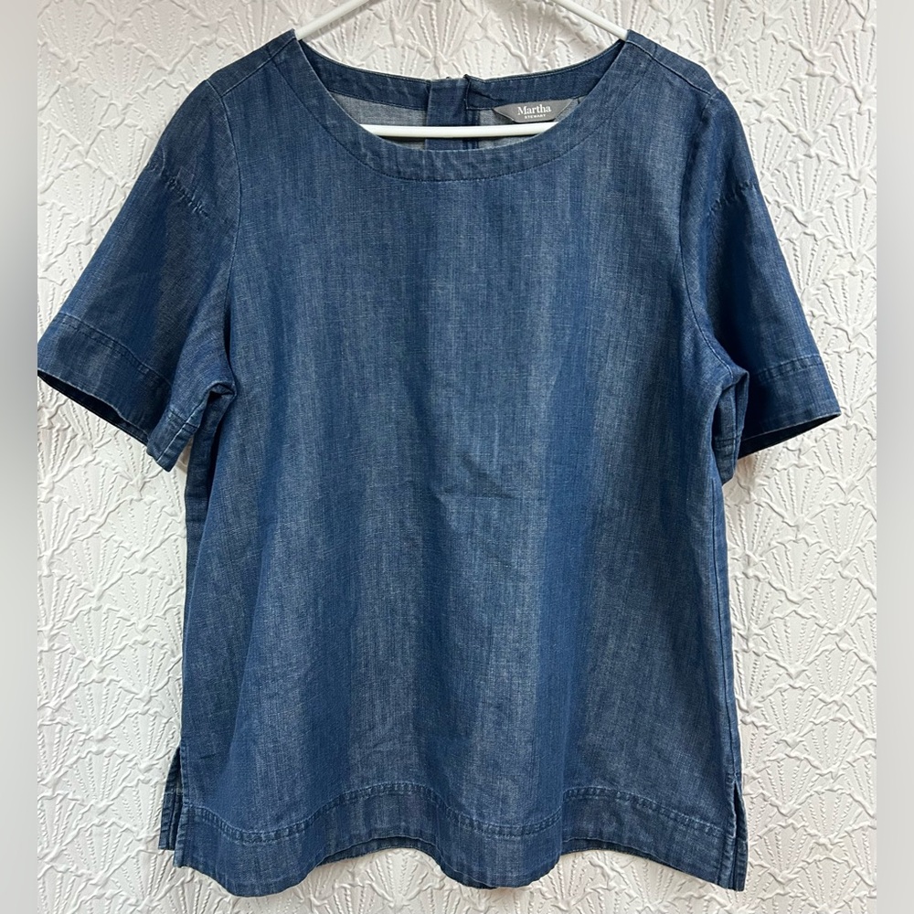 Martha Stewart Medium Denim Blue Short Sleeve Top
